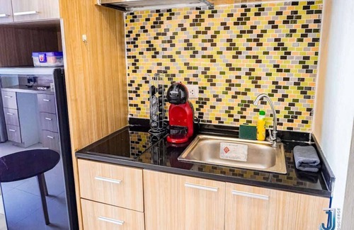 Pratumnak Hill Condo | Cozy apartment with pool view in phra tamnak