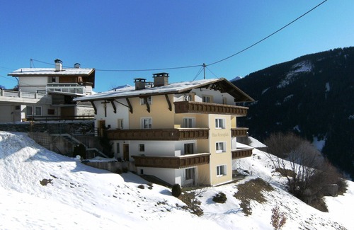 Kappl Apartment | Cozy apartment with a beautiful view