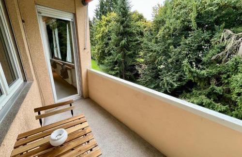 Albisrieden Apartment | Cozy Apartment with Balcony in Zürich