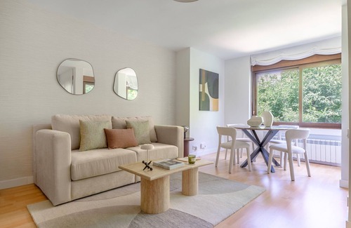 Nueva Espana Apartment | Cozy apartment with pool and garage