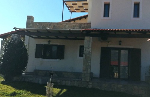 Eratini Villa | Cozy Apollon Villa, Sea View, Next To Galaxidi