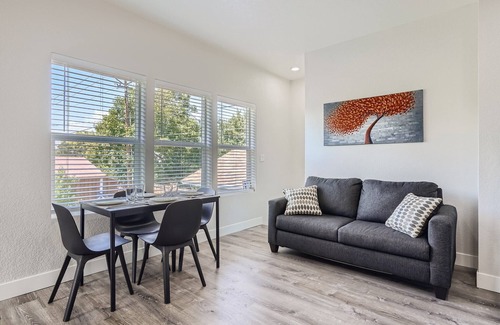 Belmar Park Apartment | Cozy Apt in Quiet Neighborhood