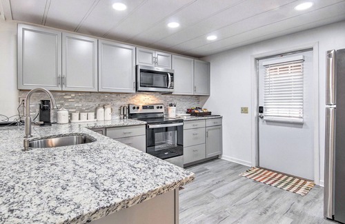 Asheville Cottage | Cozy Asheville Cottage w/Grill & Fire Pit!