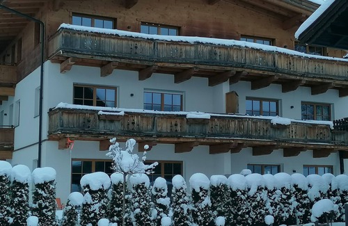 Scheffau am Wilden Kaiser Apartment | Cozy vacation apartment Jaspis, balcony with Kaiser view, private sauna & top location