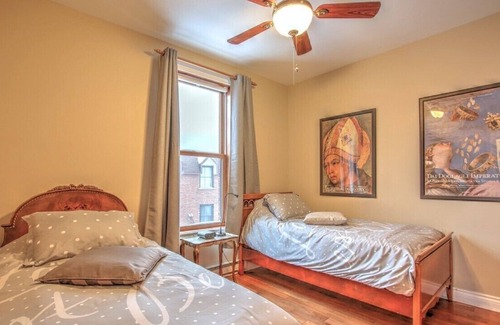 Saint Henri Apartment | Cozy Atwater Canal 3 - TOP FLOOR 2 BR APARTEMENT + DECK near DOWNTOWN/SUBWAY
