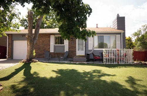 Aurora Apartment | Cozy basement studio with a separate entrance, VERY comfortable, see pictures.
