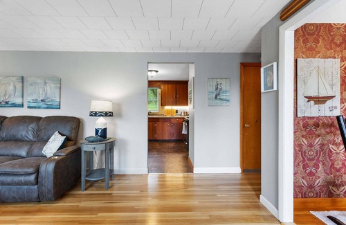 Sorrento House | Cozy Bay - Sorrento, ME