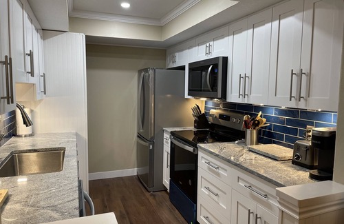 Butler Beach Condo | Cozy Beach Codo - steps away from the beach