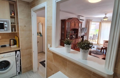 Costa del Sol Apartment | Cozy beach-front apartment Doña Sofia Fuengirola