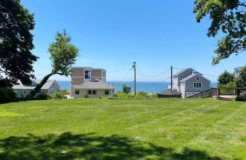 Westbrook House | Cozy Beach House: Shared Private Beach, Incredible Sand Bar, Stunning Views