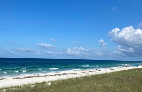 Santa Rosa Beach Villa | Cozy beach retreat 5 minutes to Grayton, Seaside Beach and 30A!
