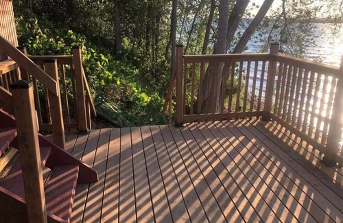 Carrying Place Cottage | Cozy Beachfront Cottage Prince Edward County