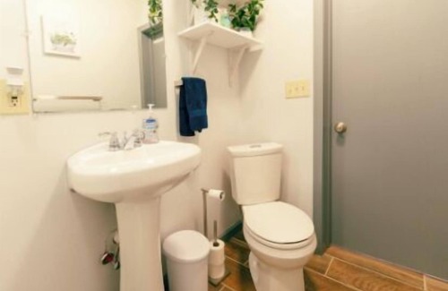 Conneaut Lakeshore Apartment | Cozy, Beautiful Apartment at Avanti Cove