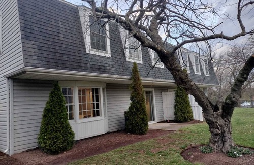 Frederick House | Cozy Beautiful Luxury Townhouse