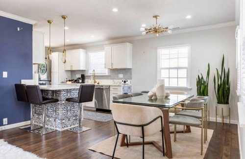 West Athens House | COZY BEAUTIFUL SOUTH LA HOME - LAX/RAMS/Sofi Stadium/Southbay