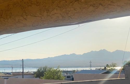 Lake Havasu City House | Cozy beautiful Lake view home with plenty of space for your family.