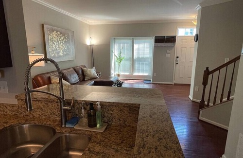 Charlottesville House | Cozy Bedroom in Mountainview Townhouse