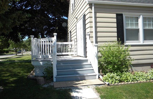 Kenosha House | Cozy Bedroom with Private Entrance, Bathrm and nearby Lake Michigan View