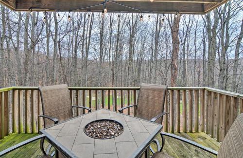 Bellaire Apartment | Cozy Bellaire Condo with Balcony - 3 Mi to Skiing!