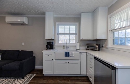 Blowing Rock House | Cozy Blowing Rock Retreat: 1BR, Free Parking