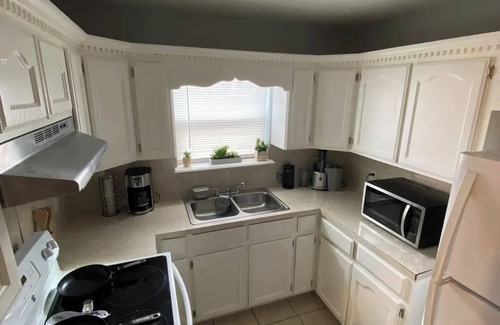 Brownsville House | Cozy Boca Chica Duplex Apartmentnn