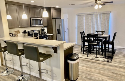 Holiday Shores House | Cozy Brand NEW Home Near the Colorado River!