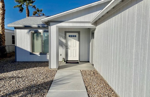 Holiday Shores House | Cozy Brand NEW Home Near the Colorado River!