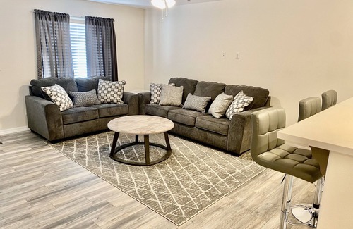 Holiday Shores House | Cozy Brand NEW Home Near the Colorado River!