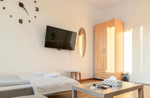 Brigittenau Apartment | Cozy & Bright 2BR Apartment in a Peaceful Location