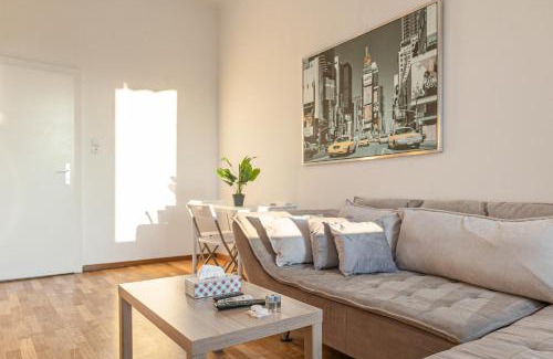 Brigittenau Apartment | Cozy & Bright 2BR Apartment in a Peaceful Location