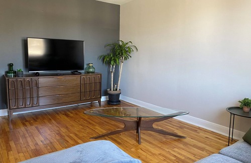 Terrebonne Apartment | Cozy & Bright Apartment in the Historic city of Old Terrebonne
