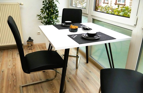 Bad Berneck im Fichtelgebirge Apartment | Cozy, bright apartment with fully equipped kitchen and parking space