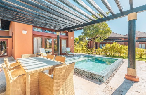 Punta Cana Villa | Cozy bungallow with pool at Green Village AA3