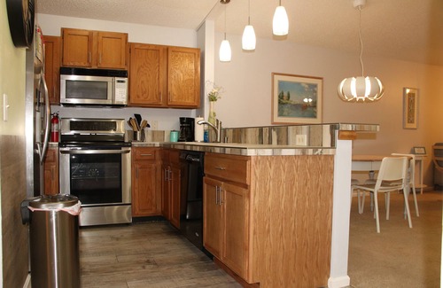 East Arlington House | Cozy Bungalo Jax, where you will feel at home.