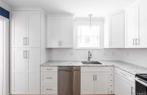 Three Chopt House | Cozy Bungalow convenient to U of R & shops of Libbie & Grove!