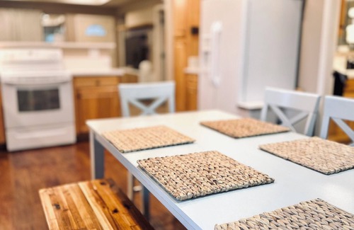 Nevada - Lidgerwood House | Cozy Bungalow w/Yard Near Parks & Hospital