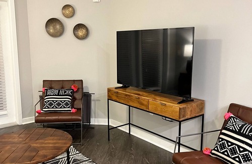 Chapel Hill Apartment | Cozy but Accessible Hideaway. Lots of Amenitiesn