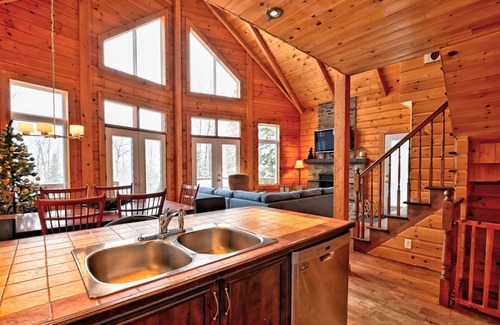 Sainte-Emelie-de-L'Energie Ski Chalet | Cozy cottage with Lake View, Spa, SKI (Pet-friendly)