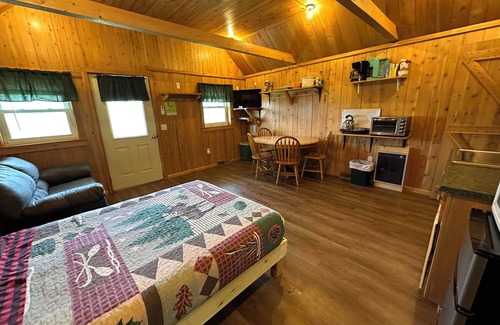 Fort Kent Cabin | Cozy Cabin 1