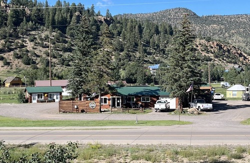 South Fork Cabin | Cozy cabin #6 in mountains near Rio Grande River