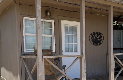 Santa Anna Cabin | Cozy Cabin at Slack Ranch