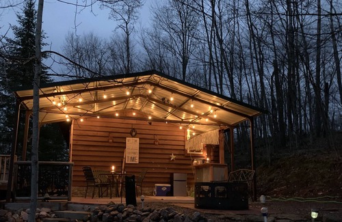 Lakewood Cabin | Cozy Cabin - Close to Wheeler Lake Beach and ATV Trails