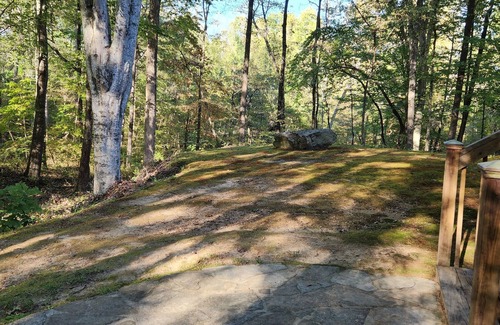 Salem Township Cabin | Cozy Cabin Creek Getaway