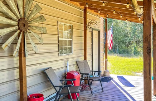 Ruffin Cabin | Cozy cabin in awesome Bamberg with WiFi! Pets allowed as well!