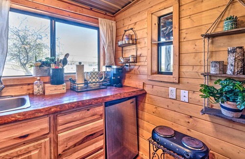 Glencoe Cabin | Cozy cabin in Capitan near Ruidoso