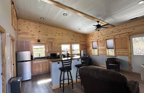 Logan Cabin | Cozy cabin in charming Logan with AC, WiFi, Hot tub, Firepit