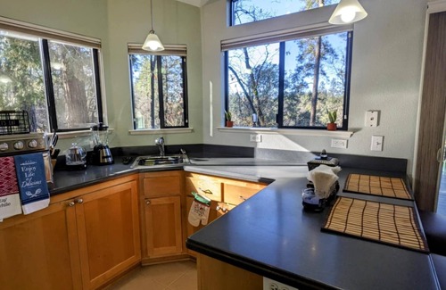 Colfax Cabin | Cozy cabin in enchanting Colfax with AC, WiFi, Jacuzzi, private back deck