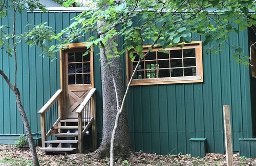 Bruno Cabin | Cozy cabin in secluded forest with deck on creek. Full kitchen. 900 square feet.