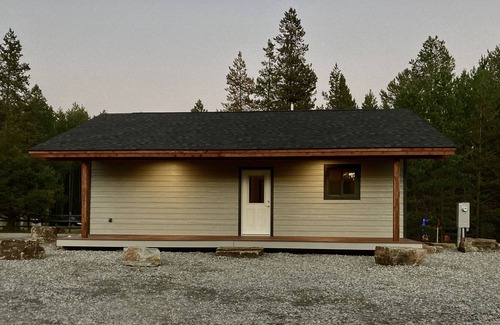 Marion House | Cozy Cabin in the Country