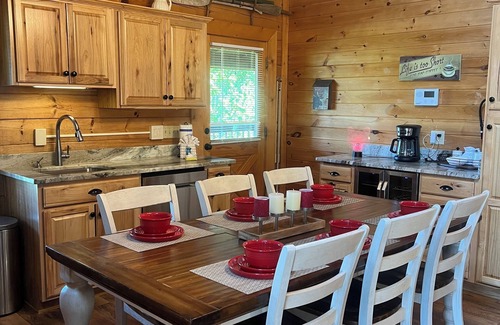 Sevierville Cabin | Cozy Cabin in the Smokies